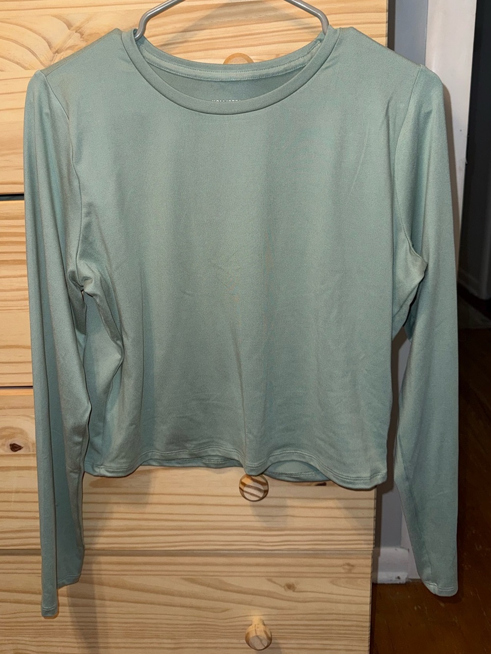 Hollister Long Sleeve Crewneck Top in Sage Green